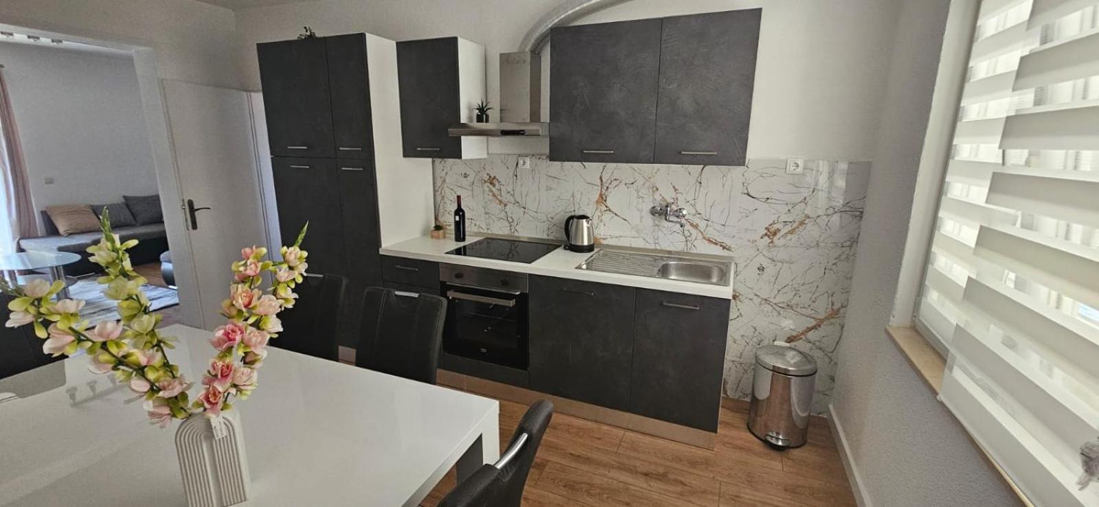 Apartman Mia With Pool1 Split Exterior photo
