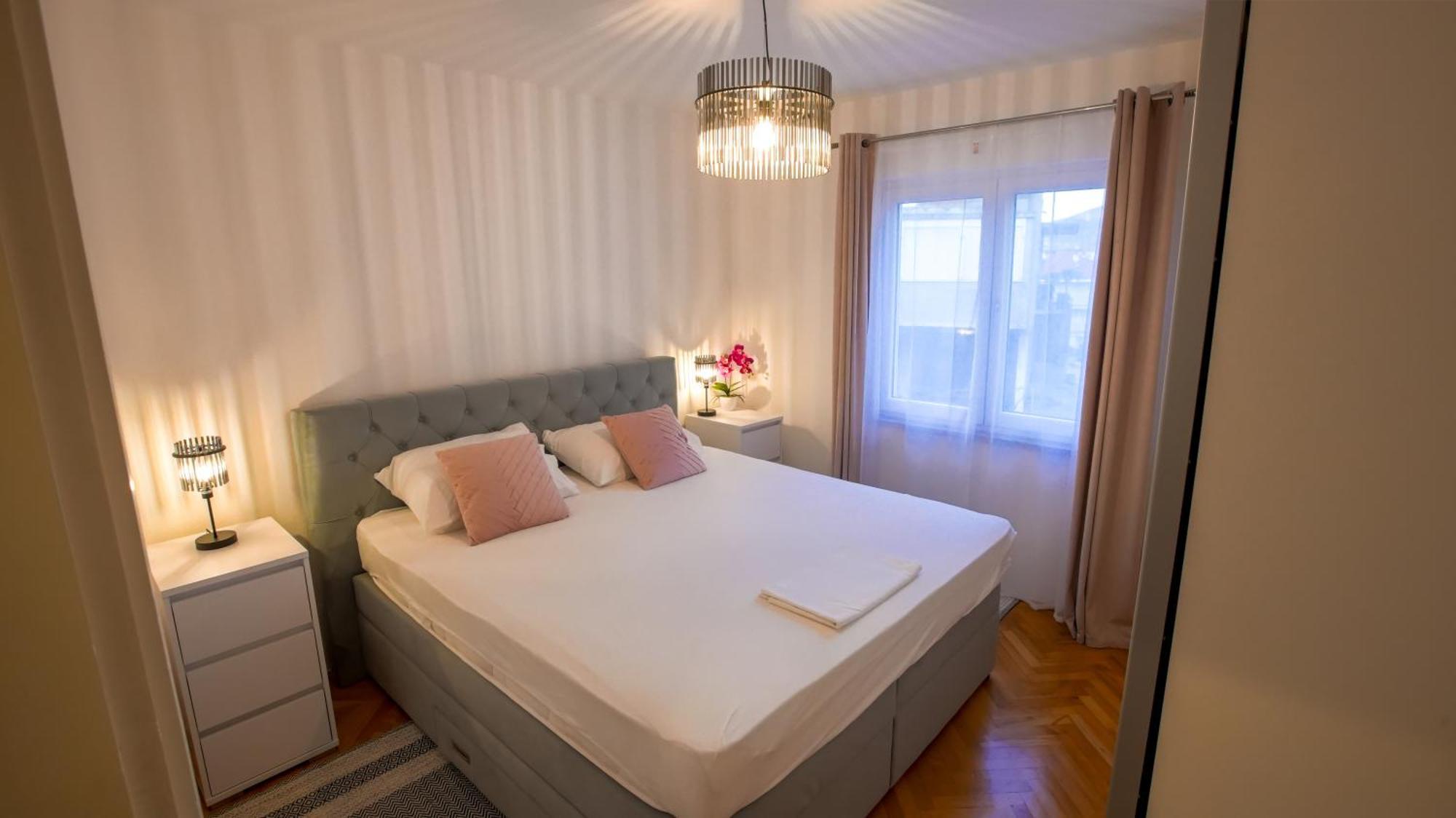 Apartman Mia With Pool1 Split Exterior photo