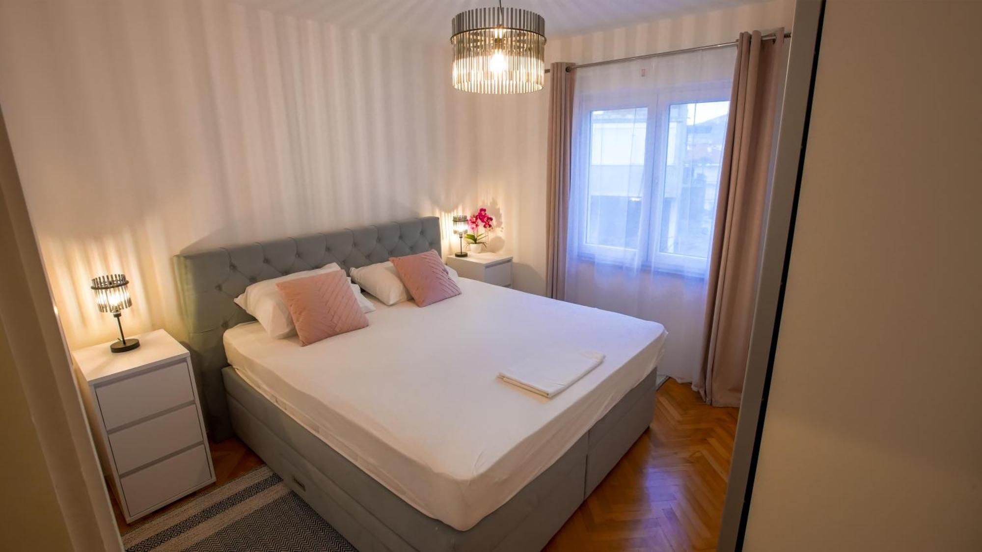 Apartman Mia With Pool1 Split Exterior photo